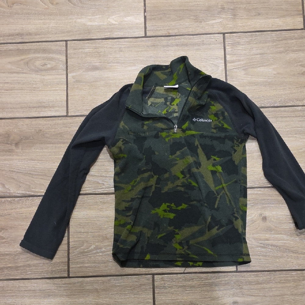 Columbia Black and Green Camo Half-Zip Pullover
